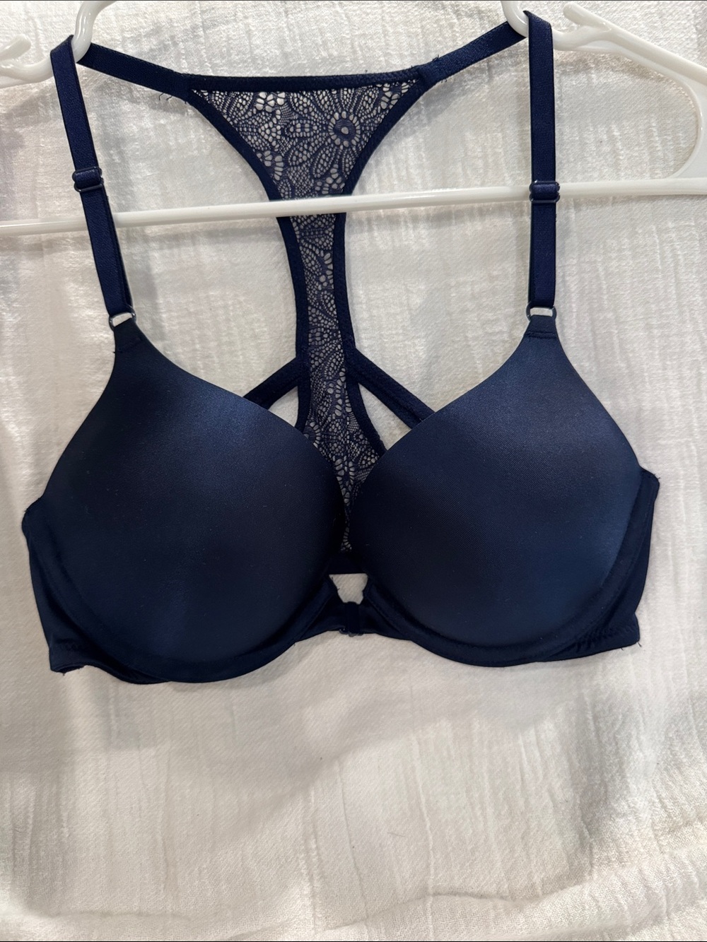 Victoria’s Secret Bombshell bra size 32B